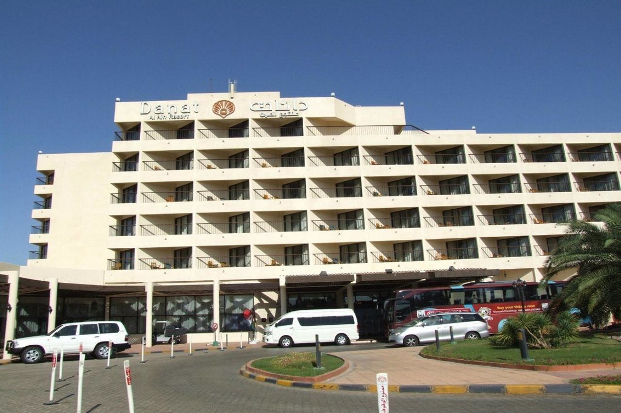 Danat Al Ain Resort Eksteriør bilde The hotel in 2011