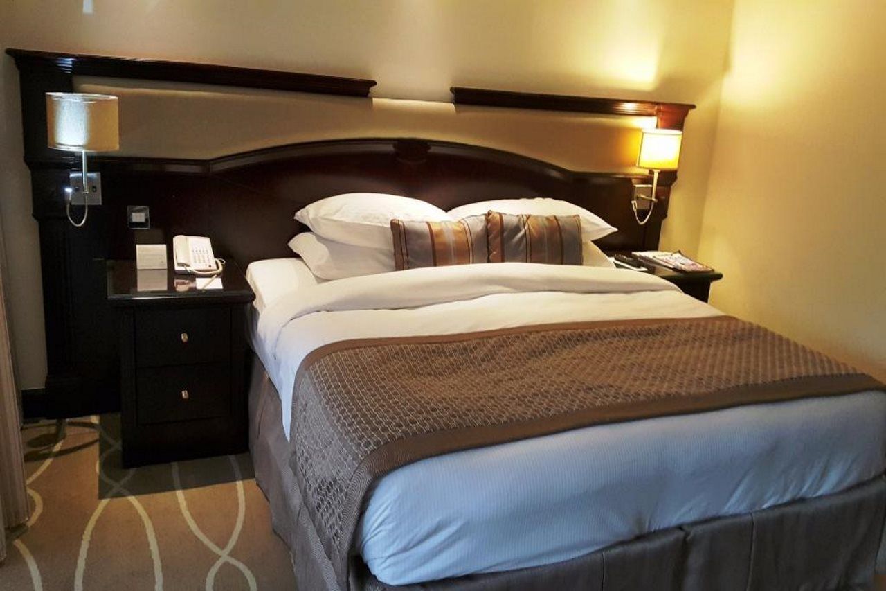 Danat Al Ain Resort Eksteriør bilde A room at the hotel